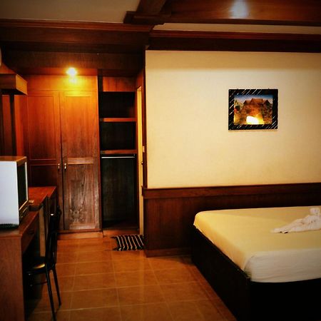 Mr. Black Resort Haad Rin Ngoại thất bức ảnh