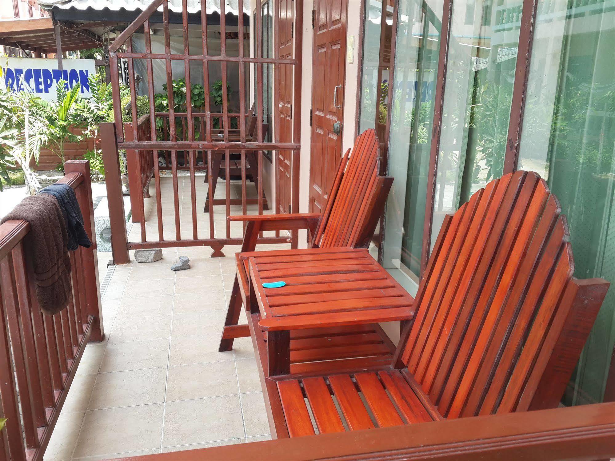 Mr. Black Resort Haad Rin Ngoại thất bức ảnh